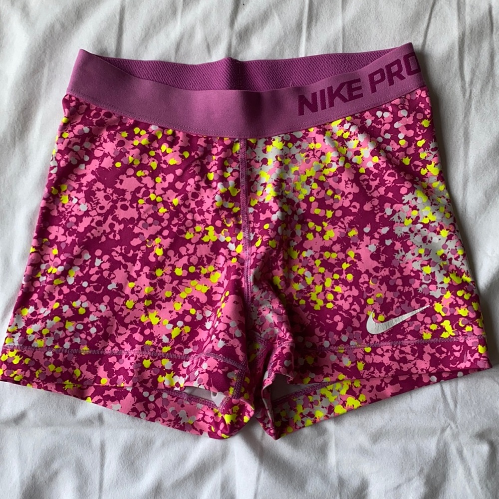 Pink Patterned Nike Pro’s Size Small